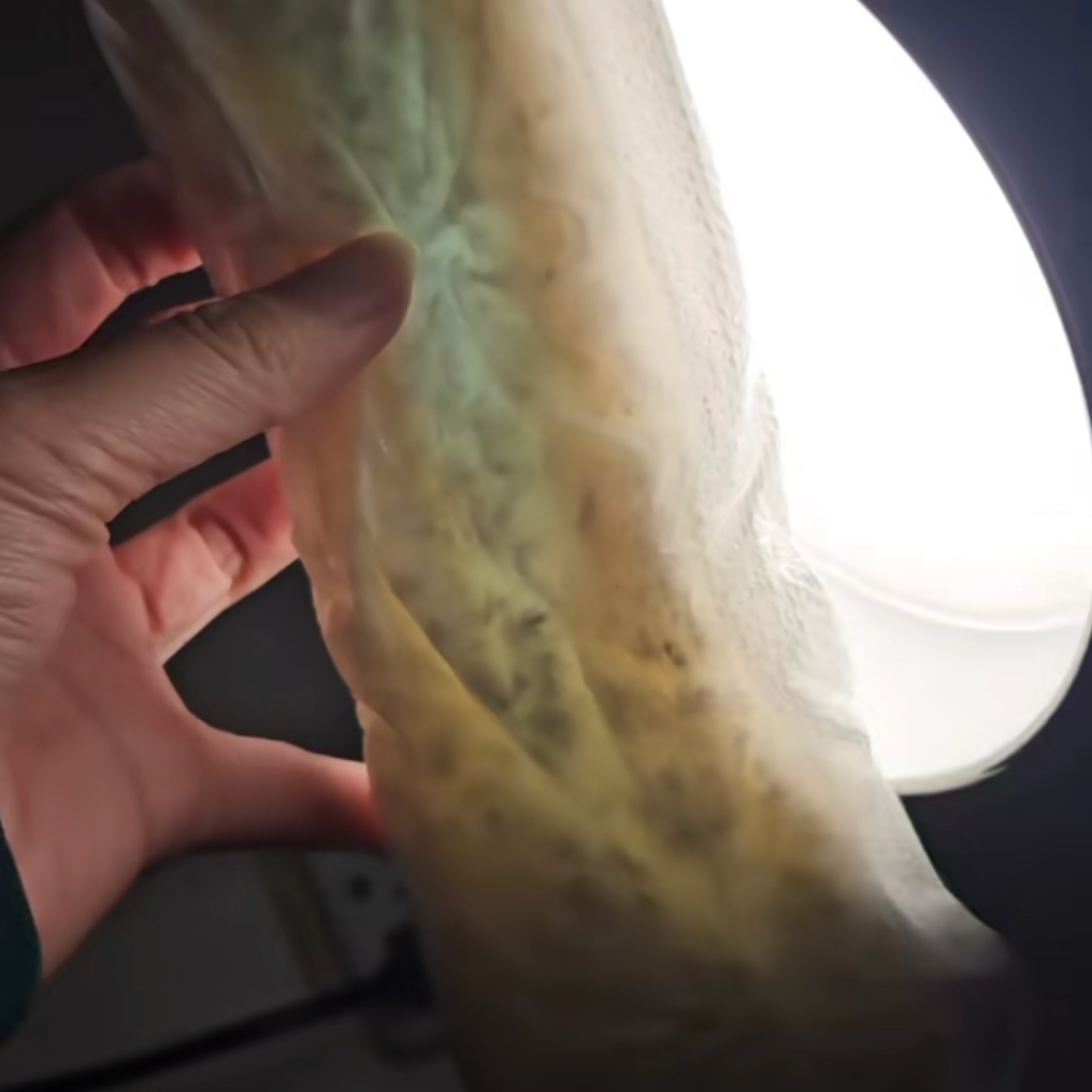 The Viral Pad Test: What You’re Actually Seeing Under the Light