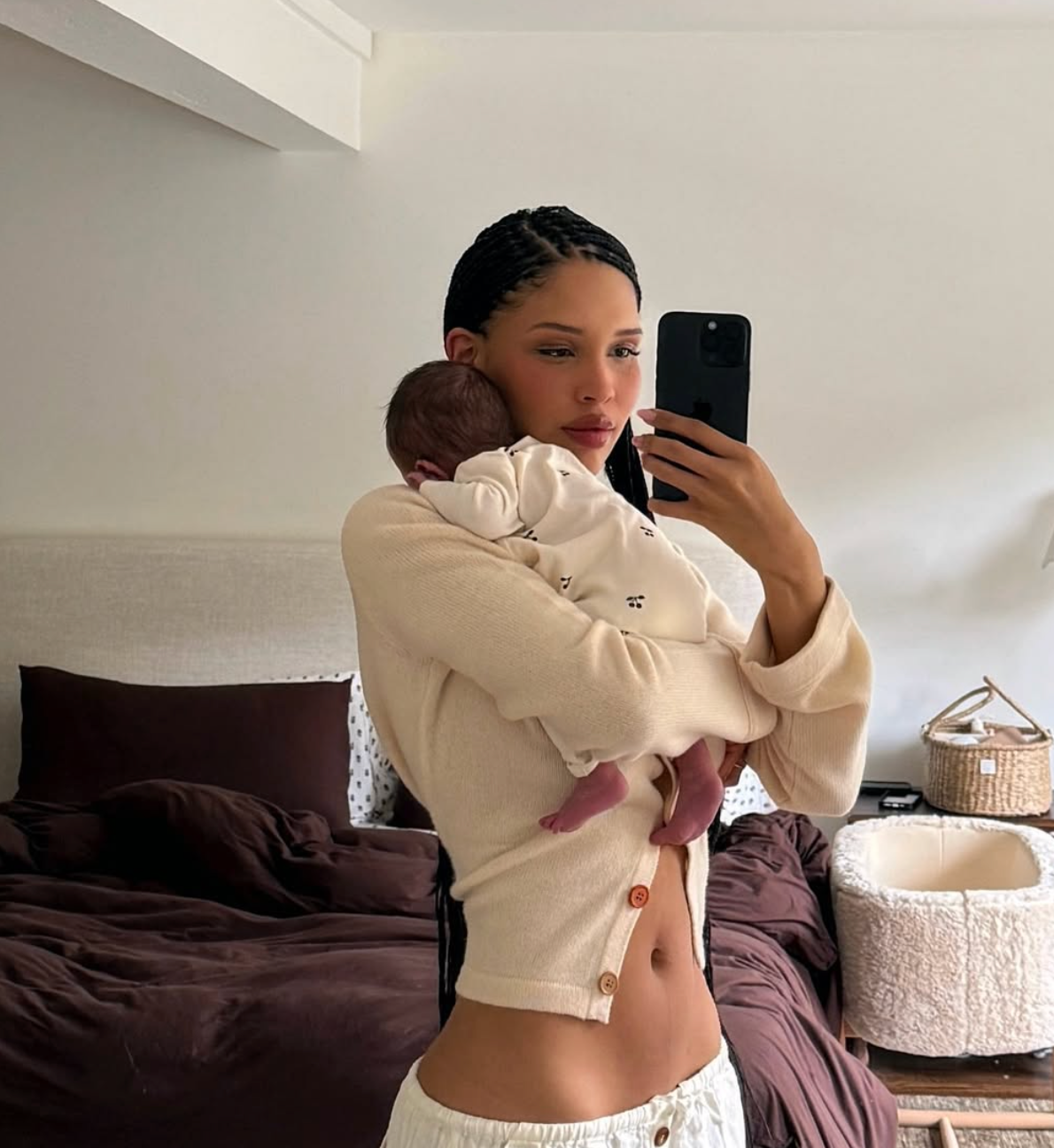 The Nara Smith Controversy: How Your Body “Bounces Back” After Child Birth